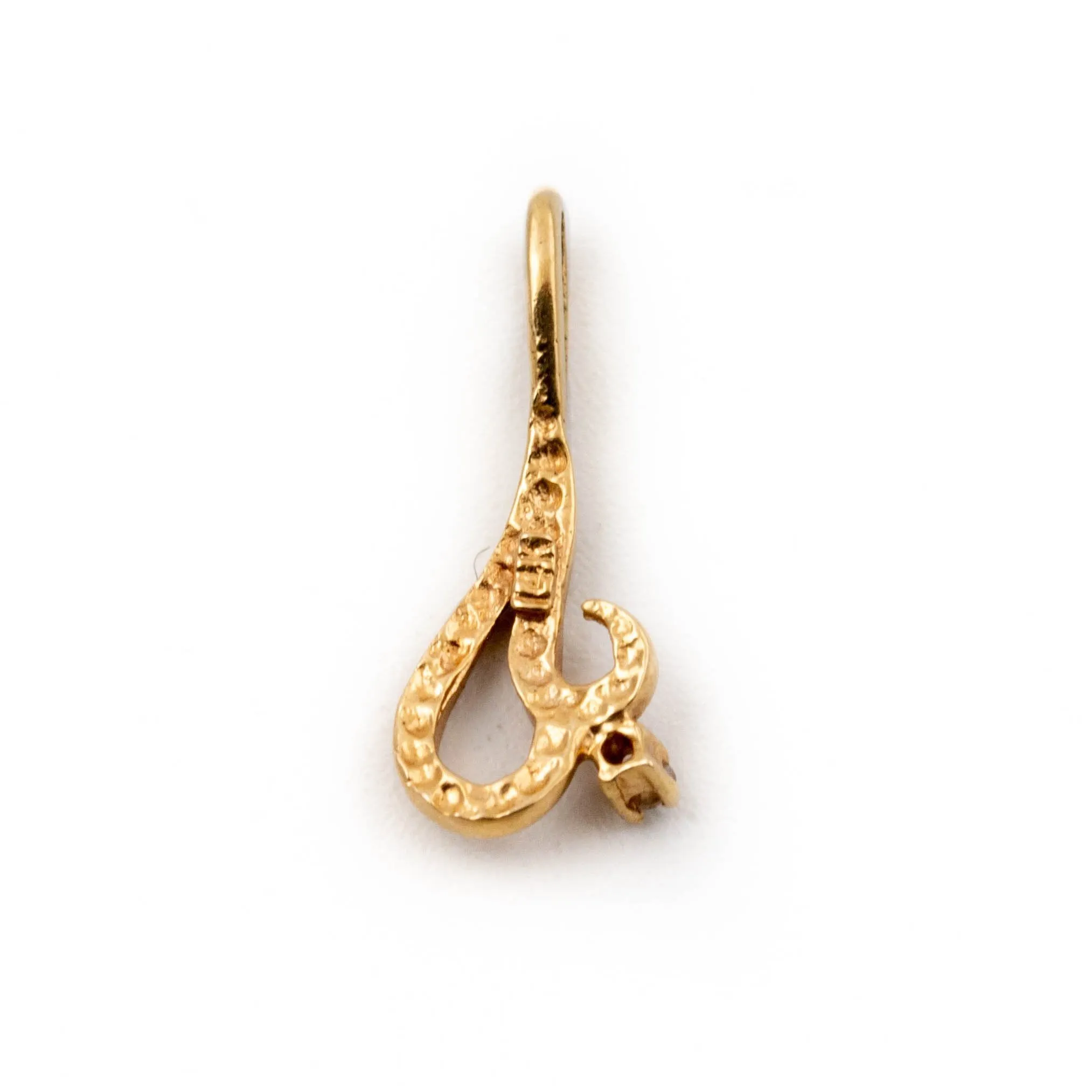 10kt Gold Elegant Pendant