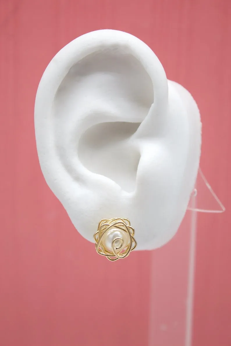 18K Gold Filled Pearl Stud Earrings With Golden Wraps (L128)