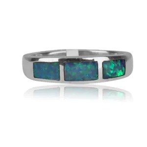 18kt White Gold Opal inlay ring