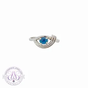 18kt White Gold ring with Black Opal 0.3ct