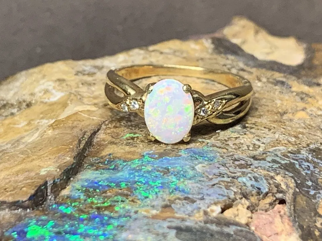 18kt Yellow Gold Opal and Diamond ring