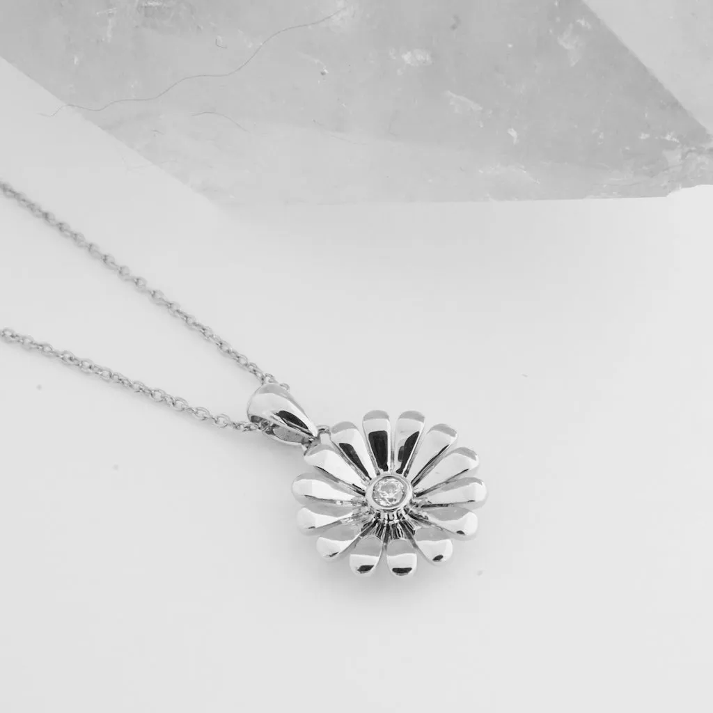 Bloom Necklace