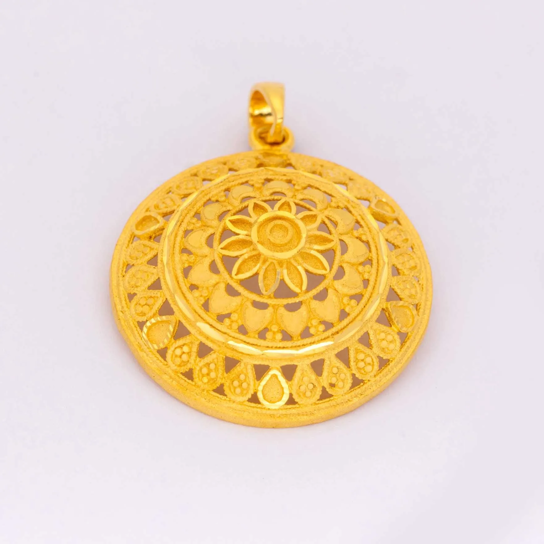 Gold Pendants PGLT66-011