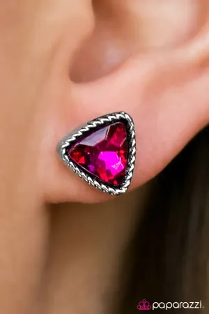 Paparazzi Earring ~ The Trading - Pink