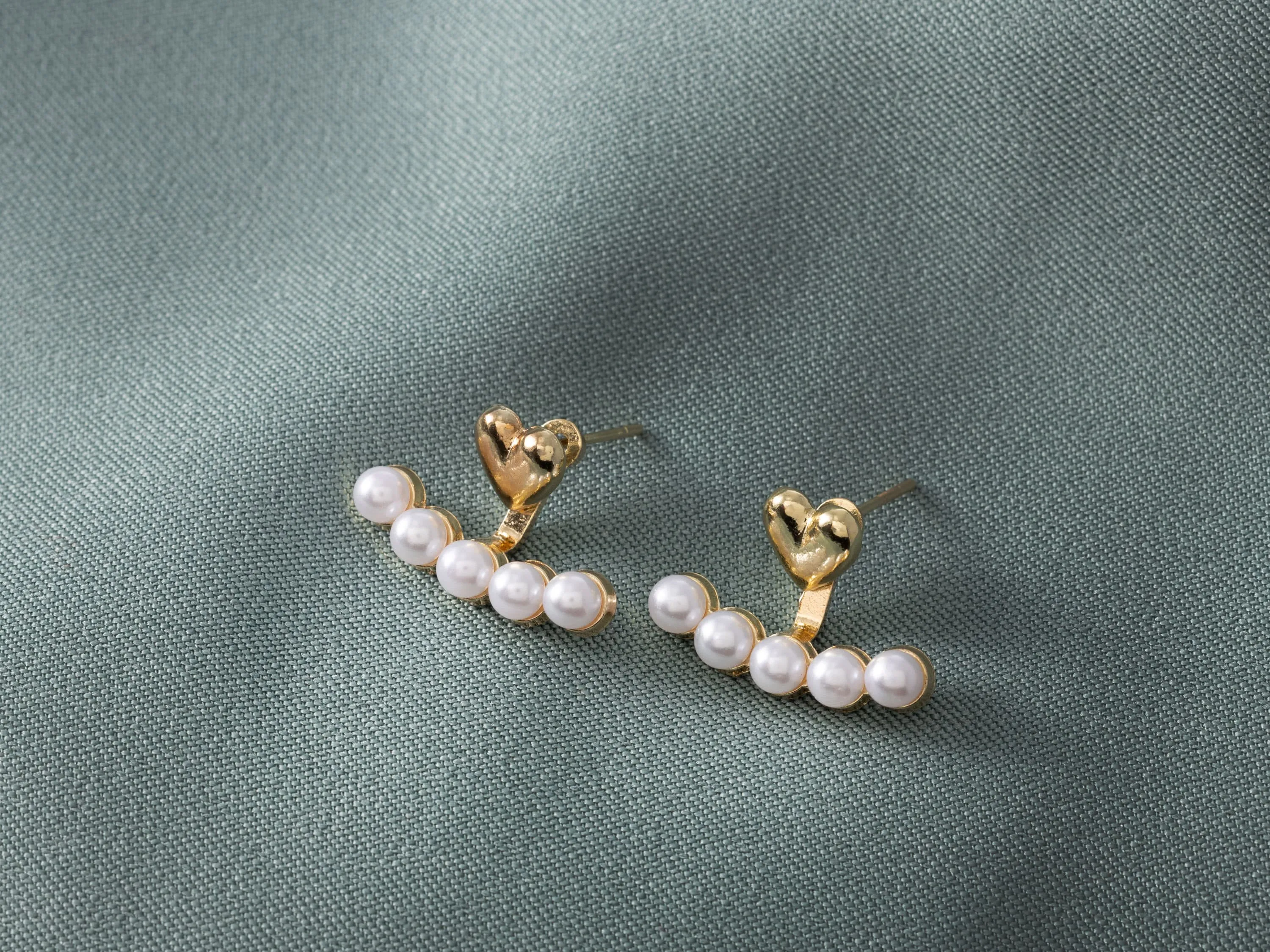 Studs with Pearls and Heart